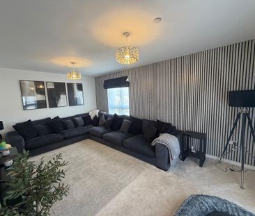 3 bedroom semi-detached house to rent - Photo 2