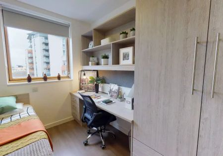 Silver En Suite - Photo 3