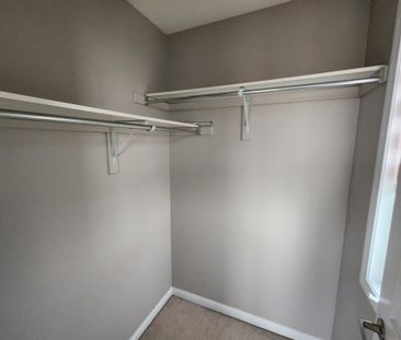 For Lease - 16 Saunter Court, Brampton, Ontario - Photo 3