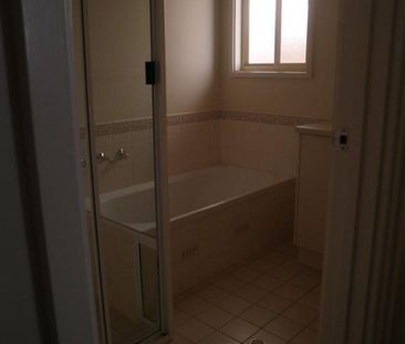 Spacious and Neat 3 Bedroom Home - Photo 5