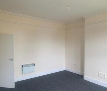 St Andrews Drive, Skegness, PE25 - Photo 5