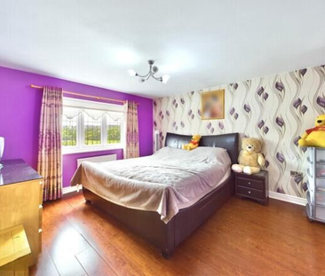 5 bedroom detached house to rent - Photo 4