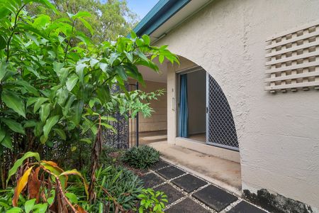 Two Bedroom Home on Greenslopes Street - Photo 2