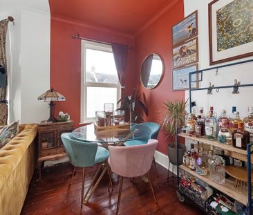 Room in a Shared House, Heathwood Gardens, SE7 - Photo 4