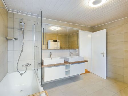 Zentral und modern - 4.5-Zimmer Wohnung in Degersheim - Photo 4