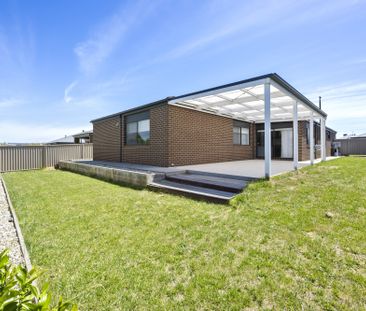 Massive Home with 4 Bedrooms and 3 Living Zones in Winter Valley - Photo 6