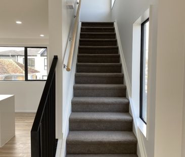 Home on the Lane - Photo 2