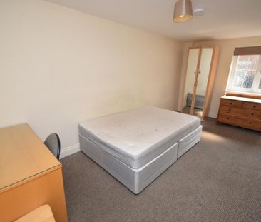 4 bedroom house to rent - Photo 2