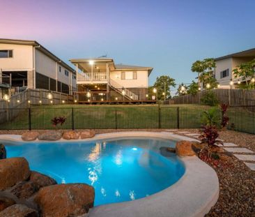Resort-Style Entertainer on a Huge Block - 2827sqm! - Photo 6