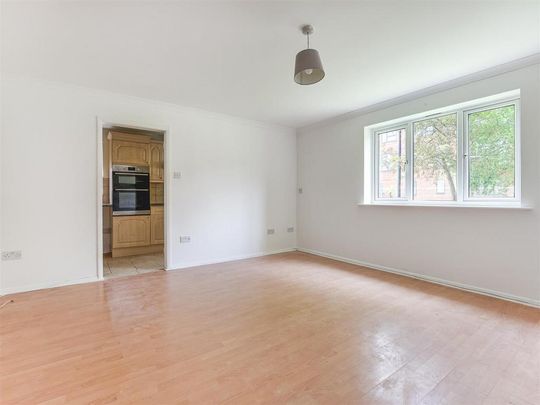 2 bedroom flat to rent - Photo 1