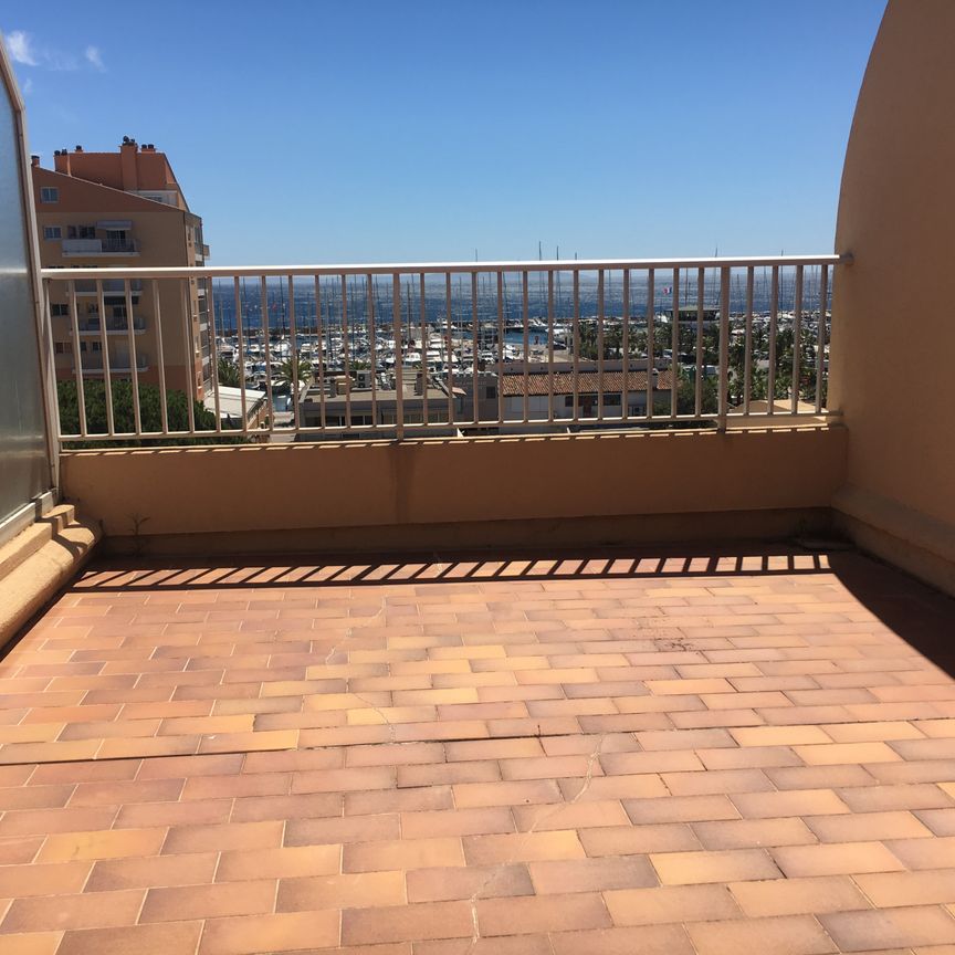 Duplex 34 m² - 2 Pièces - Hyeres Plage (83400) - Photo 1