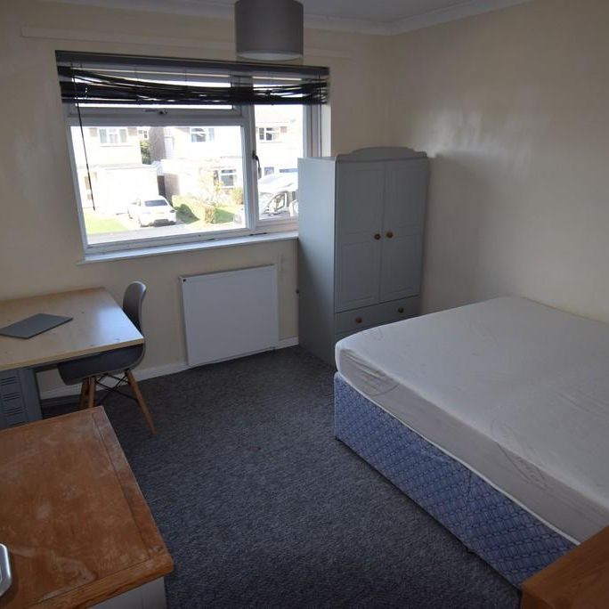 1 bedroom in a house share to rent - Photo 1