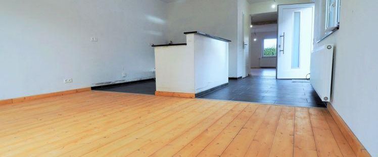 Bereits VERMIETET!! Ein FALL für ZWEI! - Komplett modernisierte Doppelhaushälfte mit Terrasse, Garten + Garage! - Photo 1