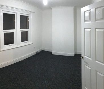 Chaplin Road, Easton - Photo 1