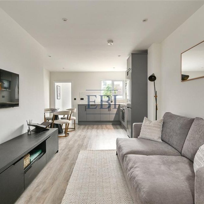 3 bedroom terraced house to rent - Photo 1