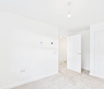 3 bedroom semi-detached house to rent - Photo 6