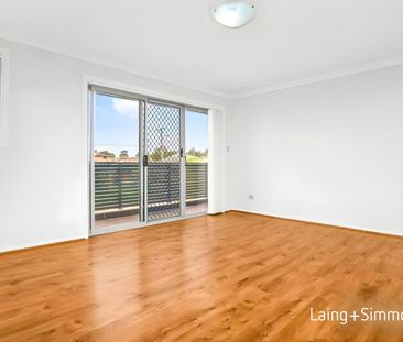 Beautiful four-bedroom home in central location - Photo 3