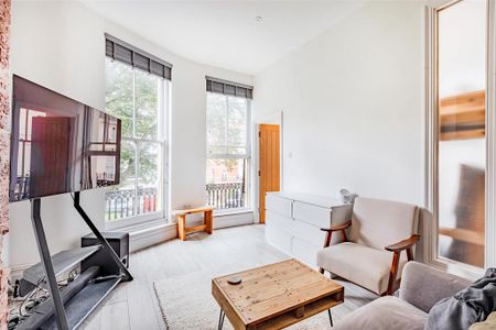 1 bedroom flat to rent - Photo 2