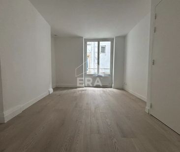 À louer - Studio refait à neuf au coeur du centre historique d'Orléans - Photo 2
