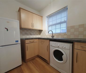 2 bed apartment to rent in Camsell Court, Linthorpe, TS5 - Photo 5