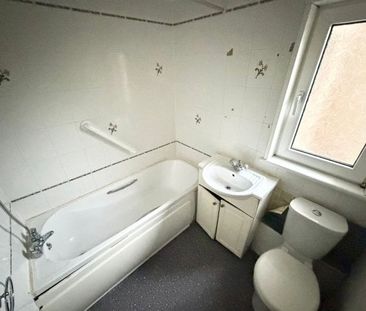 Corsewall Street, Coatbridge, ML5 - Photo 5