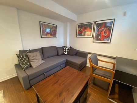 Saint Clements Avenue - Photo 3