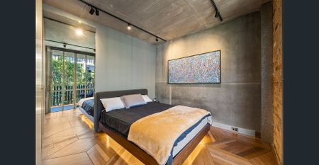 FULLY FURNIHSED LUXE ONE BEDROOM BATCHPAD! - Photo 5