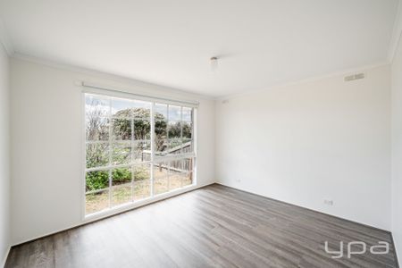 5 SOMERSET CLOSE, WERRIBEE - Photo 3