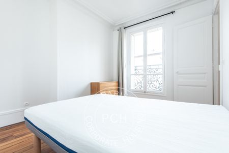 Rue Mathurin Régnier, - Photo 5