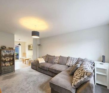 Yeoman Close, Hinckley, LE10 - Photo 1