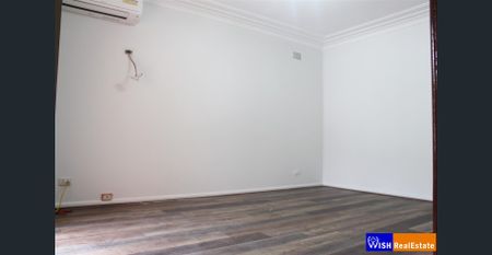 THREE BEDROOM HOME LOCATED NEAR STATION - Photo 3