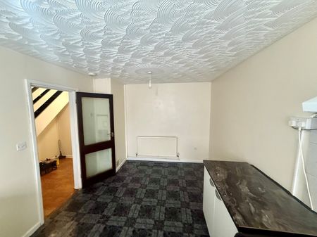 3 bedroom house to rent - Photo 3