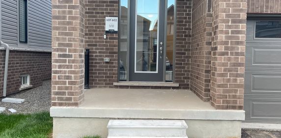 For Lease - 32 Gibson Drive, Erin, Ontario - Photo 2