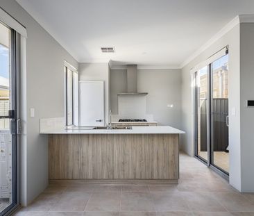 Coastal living with low maintenance in a modern, well-designed home... - Photo 5