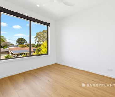 Brand New Modern Living with Dual Zoning Convenience! - Photo 3
