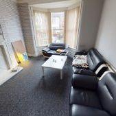 13 flat 1 Headingley Avenue, Leeds, LS6 3EP - Photo 1