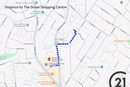 Perfectly Positioned Townhouse in a Prime Location - Photo 2