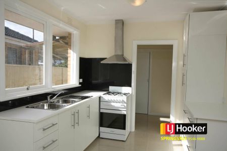 THREE BEDROOM HOUSE - Photo 2