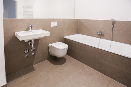 Bezugsfertige 3-Zi.-Wohnung mit allerlei Komfort - 2 Bäder, 2 Balkone, EBK und Fußbodenheizung - Foto 2