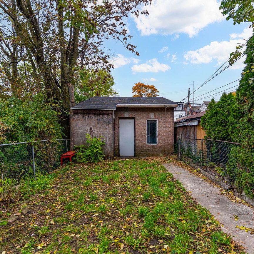 For Lease - 238 Saint Clarens Avenue Unit# Main, Toronto, Ontario - Photo 1