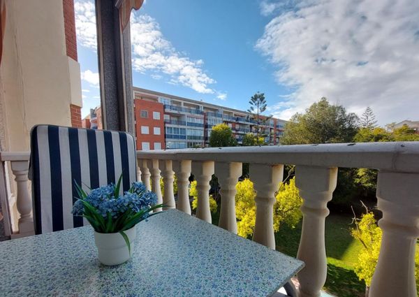 Apartamento 2 dormitorios con piscina al lado del mar