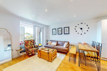 1 Bed Flat, Commerell Street, SE10 - Photo 3