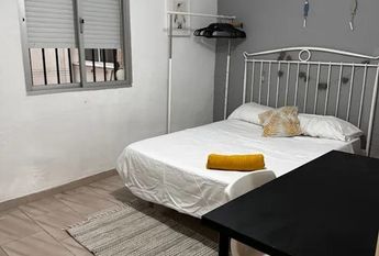 Calle Martínez Maldonado, Málaga, Andalusia 29010