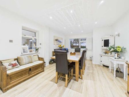 Chinnor Road, Bledlow, Buckinghamshire, HP27 - Photo 4