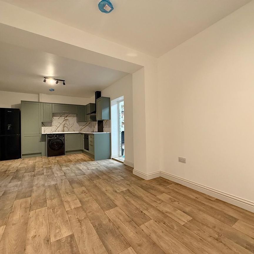 Wellington Road, Great Yarmouth - Photo 1