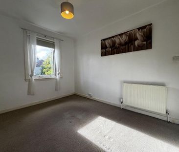 3 bedroom flat to rent - Photo 5