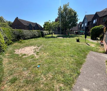 Weaverdale, Shoeburyness, Shoeburyness, Essex, SS3 8XL - Photo 6