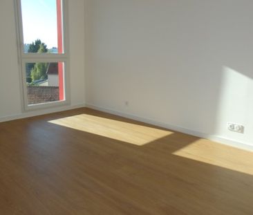 Location Appartement 3 pièces 64m² TOURS 37100 - Photo 4