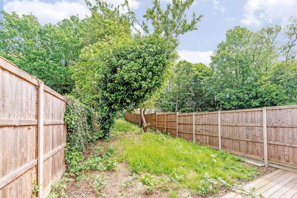 Flat to rent - Photo 1