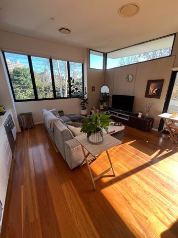 Double Bay - Photo 2